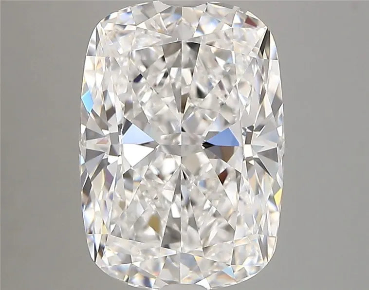 4.04ct Cushion modified Lab Grown Diamond (Colour D, Clarity FL, IGI Certified)