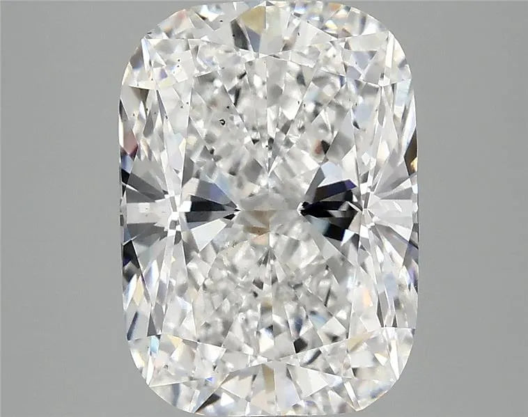 4.04ct Cushion modified Lab Grown Diamond (Colour E, Clarity SI1, IGI Certified)