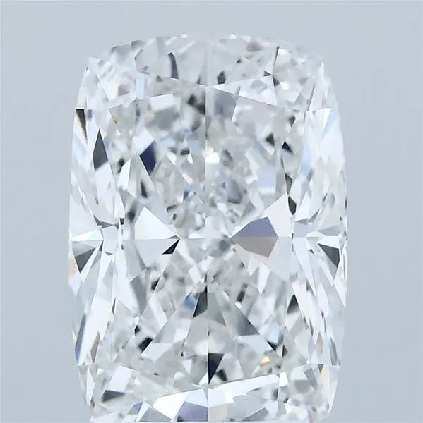 4.04ct Cushion modified Lab Grown Diamond (Colour E, Clarity VVS1, IGI Certified)