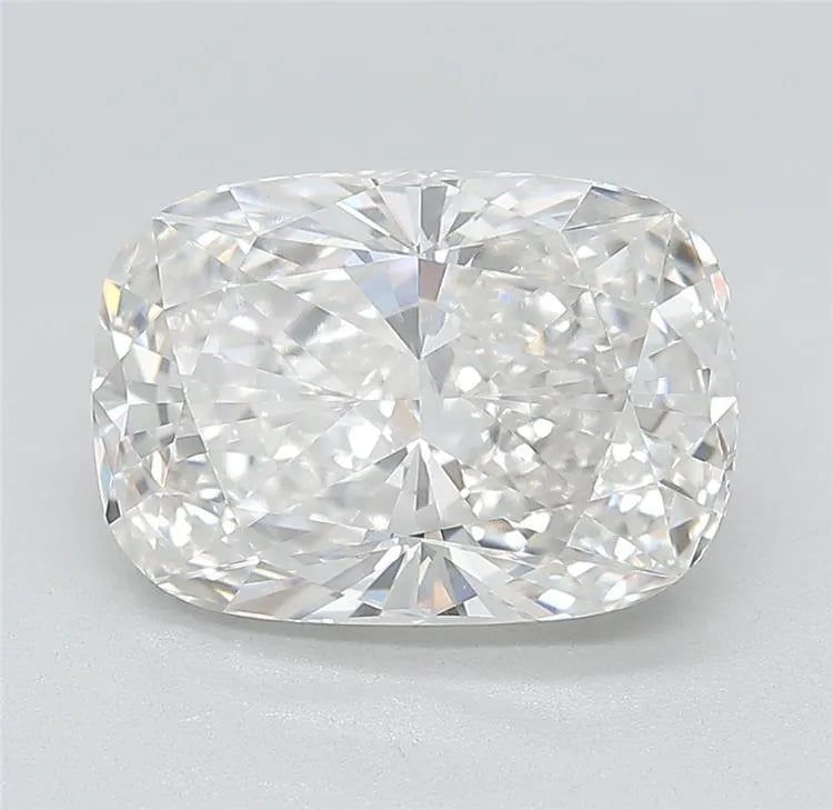 4.04ct Cushion modified Lab Grown Diamond (Colour E, Clarity VVS2, Cut EX, IGI Certified)