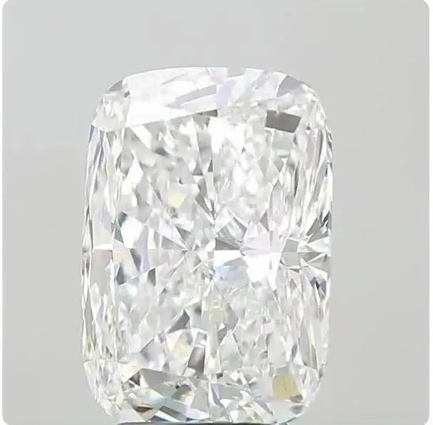 4.04ct Cushion modified Lab Grown Diamond (Colour F, Clarity VVS2, IGI Certified)