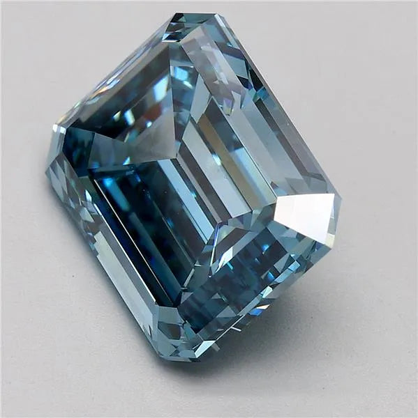 4.04ct Emerald Lab Grown Diamond (Colour Fancy Deep Blue, Clarity VS2, IGI Certified)