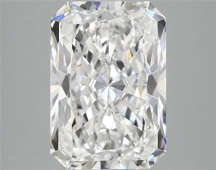 4.04ct Radiant Lab Grown Diamond (Colour D, Clarity VS1, IGI Certified)