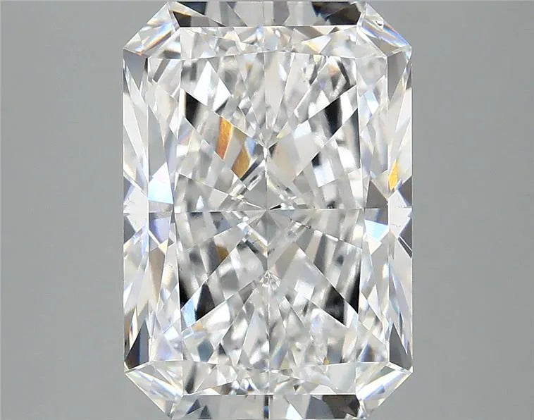 4.04ct Radiant Lab Grown Diamond (Colour D, Clarity VS2, IGI Certified)
