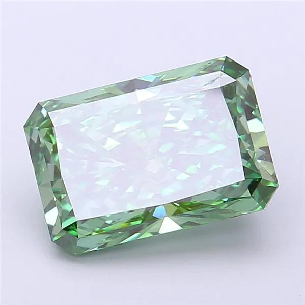 4.04ct Radiant Lab Grown Diamond (Colour Fancy Vivid Green, Clarity VVS2, IGI Certified)