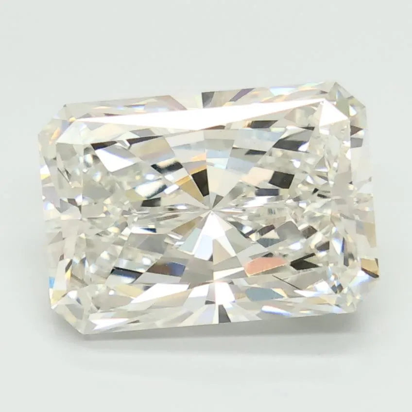 4.04ct Radiant Lab Grown Diamond (Colour G, Clarity VVS2, Cut EX, IGI Certified)