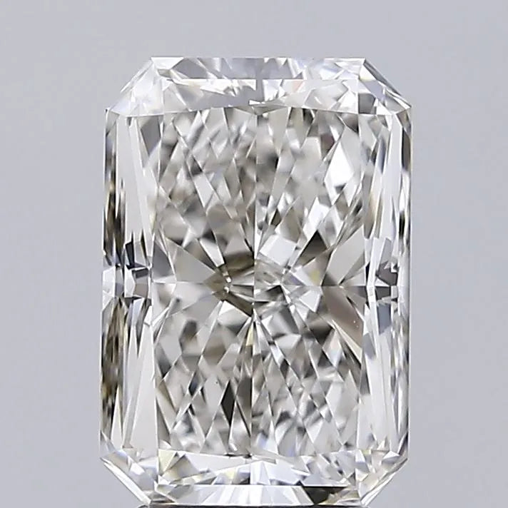 4.04ct Radiant Lab Grown Diamond (Colour G, Clarity VVS2, IGI Certified)
