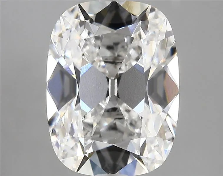 4.05ct Cushion modified Lab Grown Diamond (Colour E, Clarity VVS2, IGI Certified)