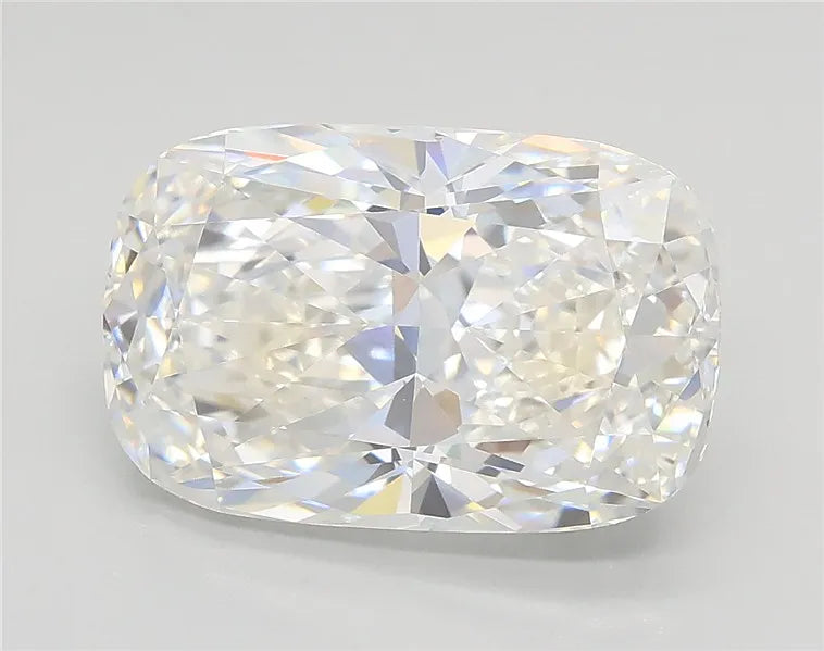 4.05ct Cushion modified Lab Grown Diamond (Colour E, Clarity VVS2, IGI Certified)