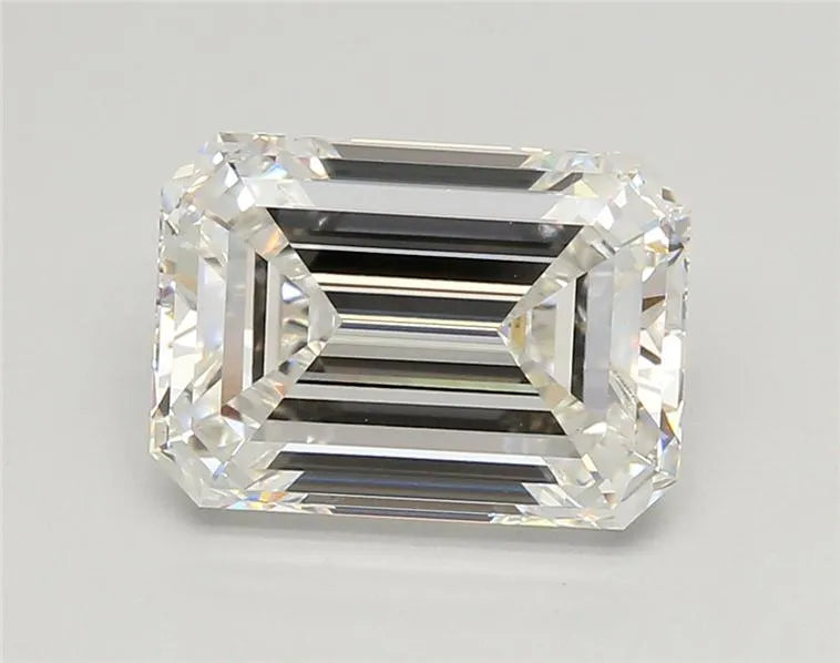 4.05ct Emerald Lab Grown Diamond (Colour F, Clarity VVS2, IGI Certified)