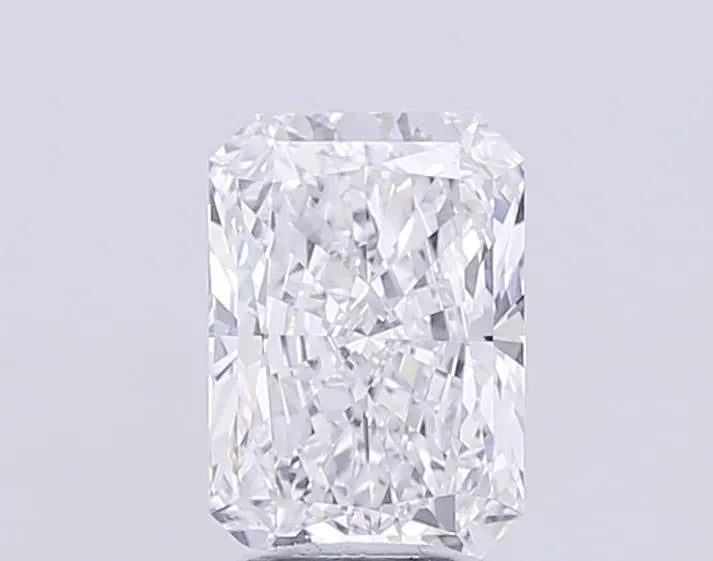 4.05ct Radiant Lab Grown Diamond (Colour D, Clarity VVS2, IGI Certified)