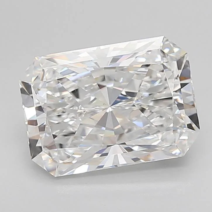 4.05ct Radiant Lab Grown Diamond (Colour E, Clarity VVS2, IGI Certified)