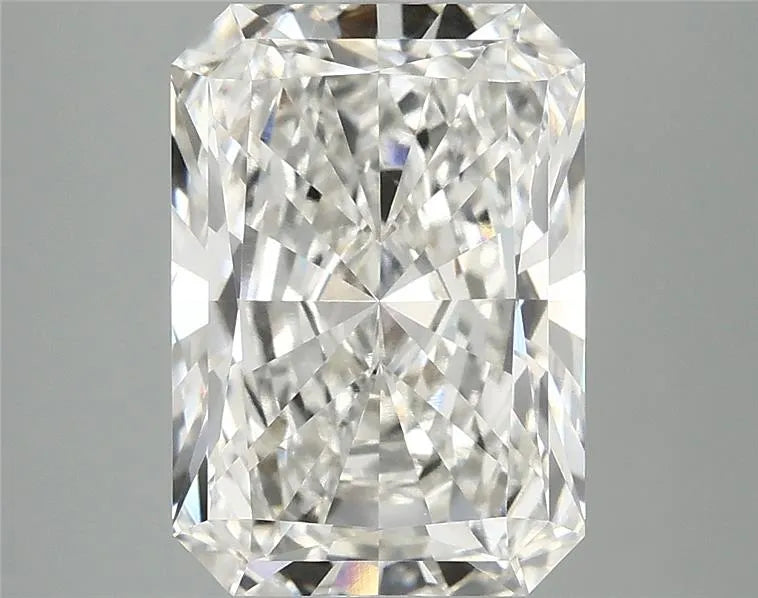 4.05ct Radiant Lab Grown Diamond (Colour F, Clarity VVS2, IGI Certified)