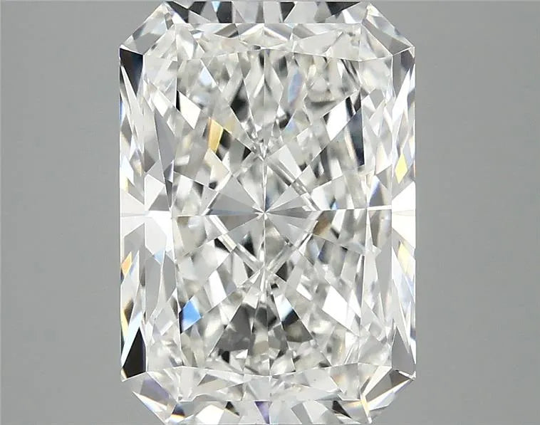 4.05ct Radiant Lab Grown Diamond (Colour F, Clarity VVS2, IGI Certified)