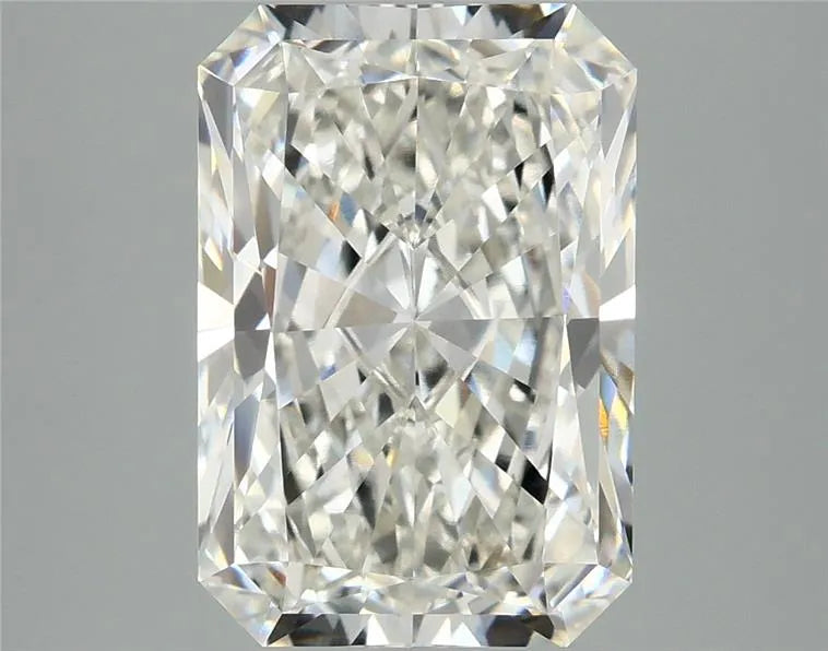 4.05ct Radiant Lab Grown Diamond (Colour G, Clarity VVS2, IGI Certified)