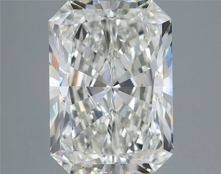 4.05ct Radiant Lab Grown Diamond (Colour H, Clarity VS2, IGI Certified)
