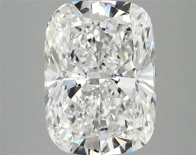 4.06ct Cushion modified Lab Grown Diamond (Colour E, Clarity VVS2, IGI Certified)