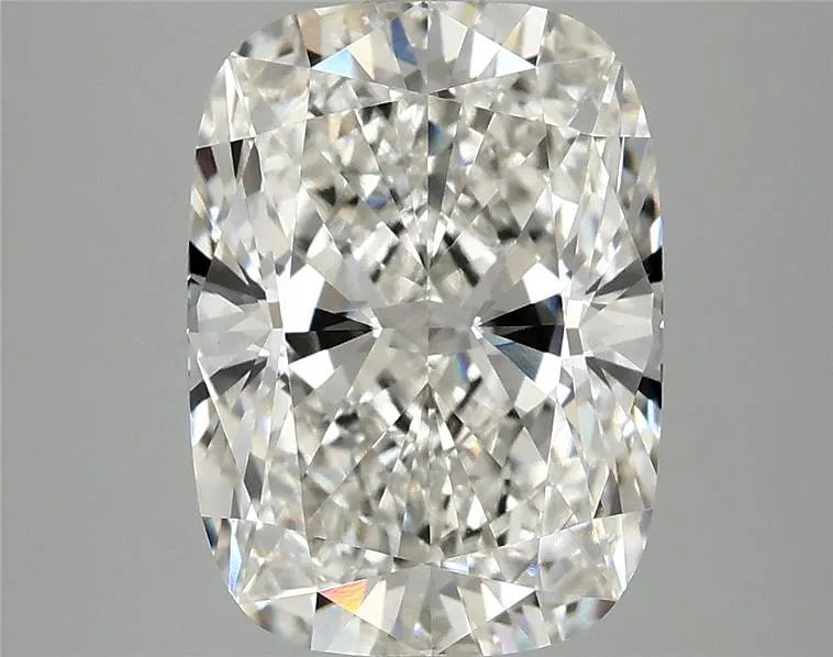 4.06ct Cushion modified Lab Grown Diamond (Colour G, Clarity VVS2, IGI Certified)