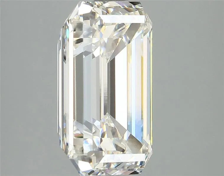 4.06ct Emerald Lab Grown Diamond (Colour F, Clarity VVS2, IGI Certified)