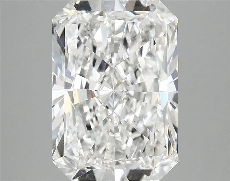 4.06ct Radiant Lab Grown Diamond (Colour E, Clarity VS1, IGI Certified)