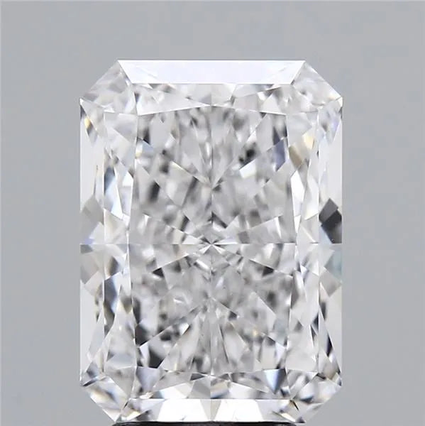 4.06ct Radiant Lab Grown Diamond (Colour E, Clarity VVS2, IGI Certified)