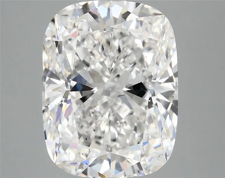 4.07ct Cushion modified Lab Grown Diamond (Colour E, Clarity VS2, IGI Certified)