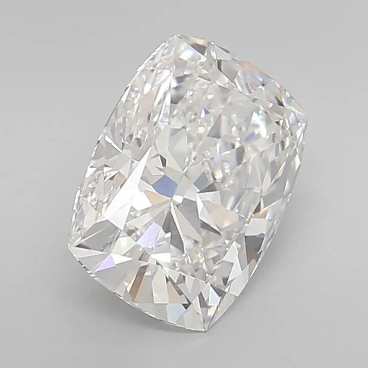 4.07ct Cushion modified Lab Grown Diamond (Colour E, Clarity VVS2, IGI Certified)
