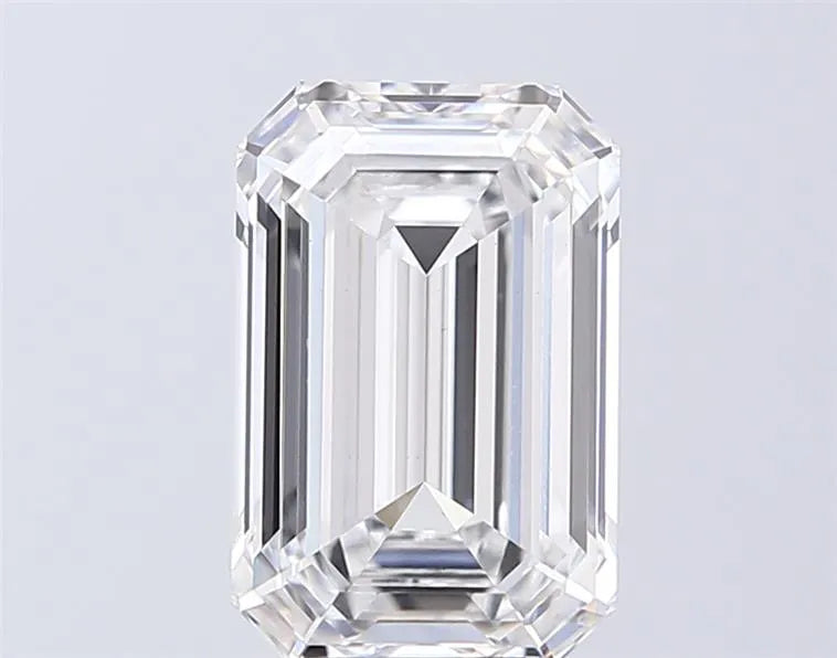 4.07ct Emerald Lab Grown Diamond (Colour D, Clarity VS1, IGI Certified)