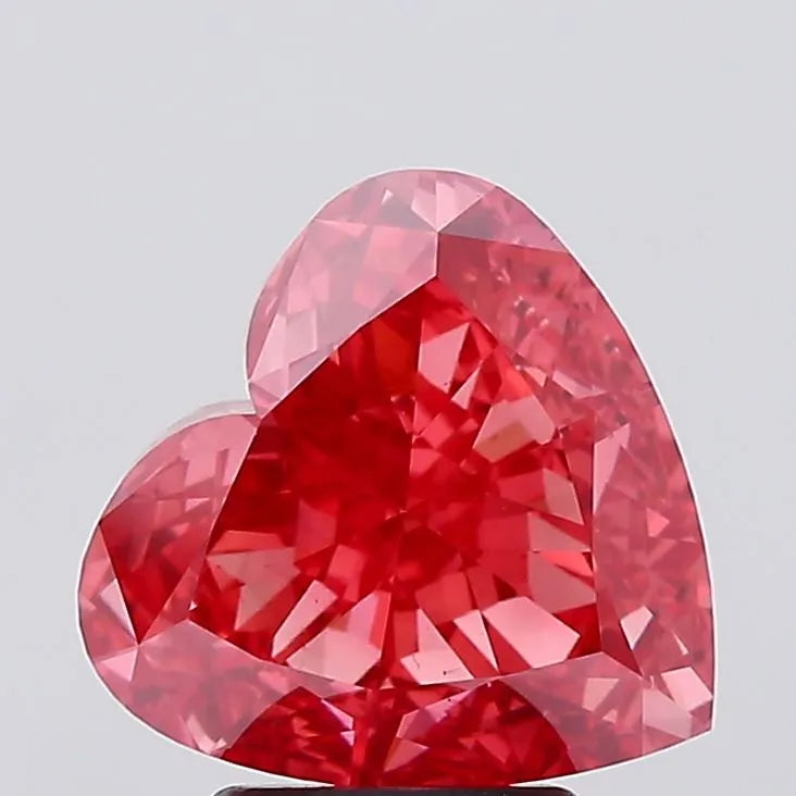 4.07ct Heart Lab Grown Diamond (Colour Fancy Vivid Pink, Clarity VS2, IGI Certified)
