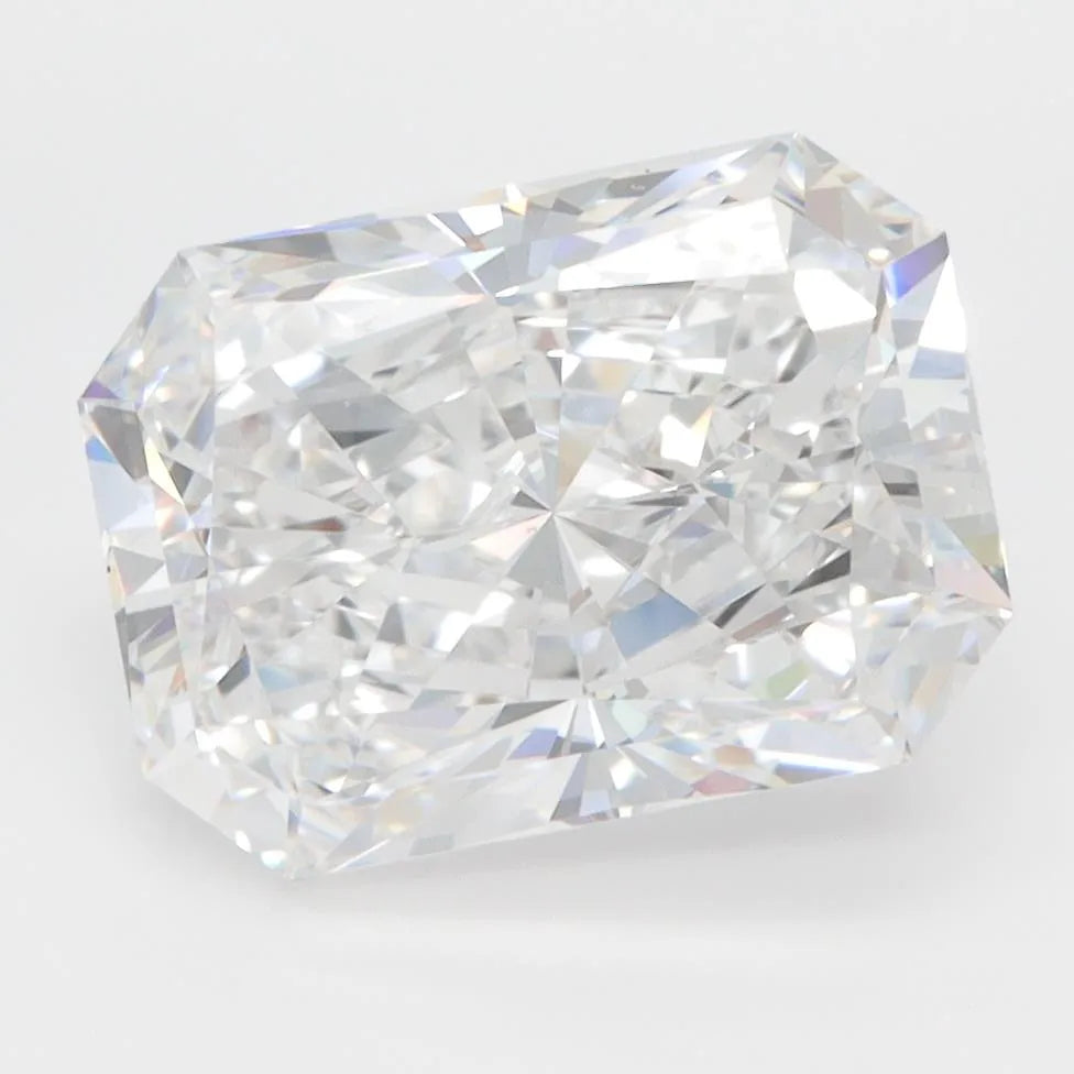 4.07ct Radiant Lab Grown Diamond (Colour D, Clarity VVS1, IGI Certified)