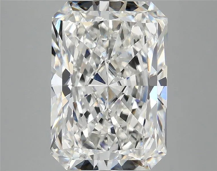4.07ct Radiant Lab Grown Diamond (Colour E, Clarity VS1, IGI Certified)