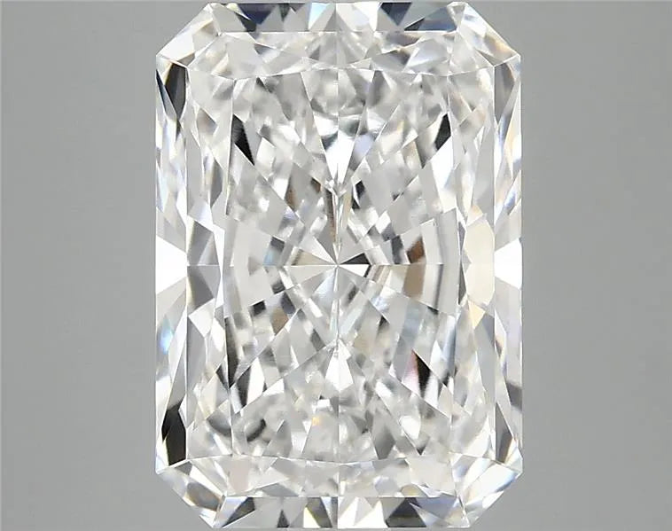 4.07ct Radiant Lab Grown Diamond (Colour E, Clarity VS1, IGI Certified)