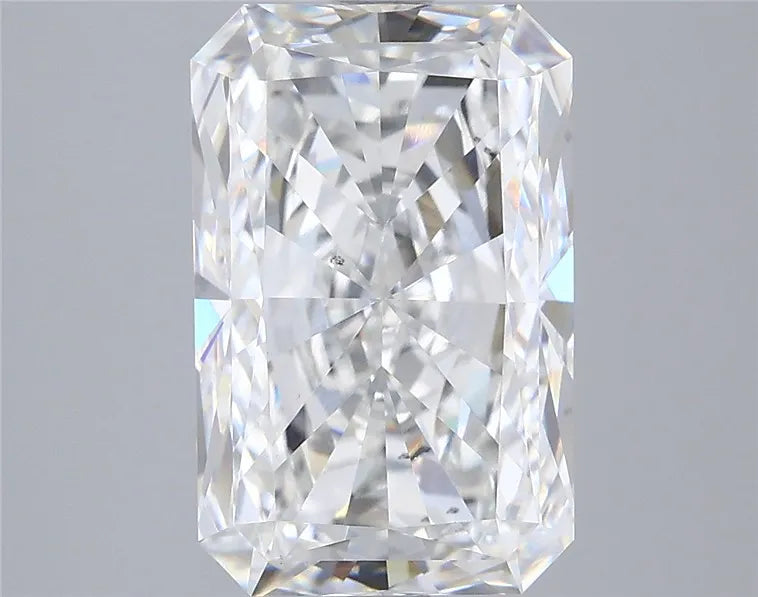 4.07ct Radiant Lab Grown Diamond (Colour E, Clarity VS1, IGI Certified)