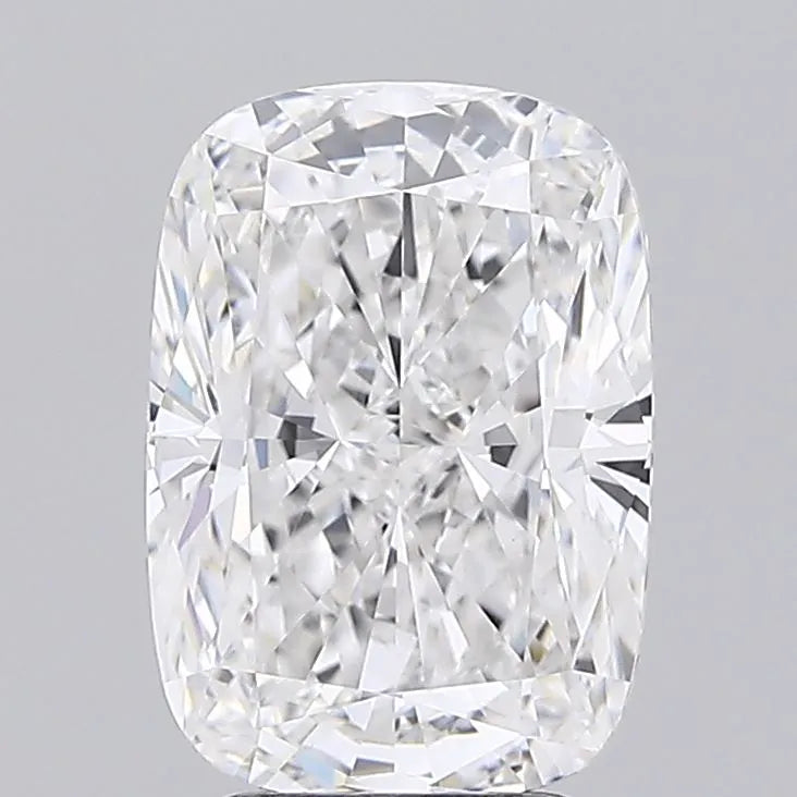 4.08ct Cushion modified Lab Grown Diamond (Colour E, Clarity VVS2, IGI Certified)