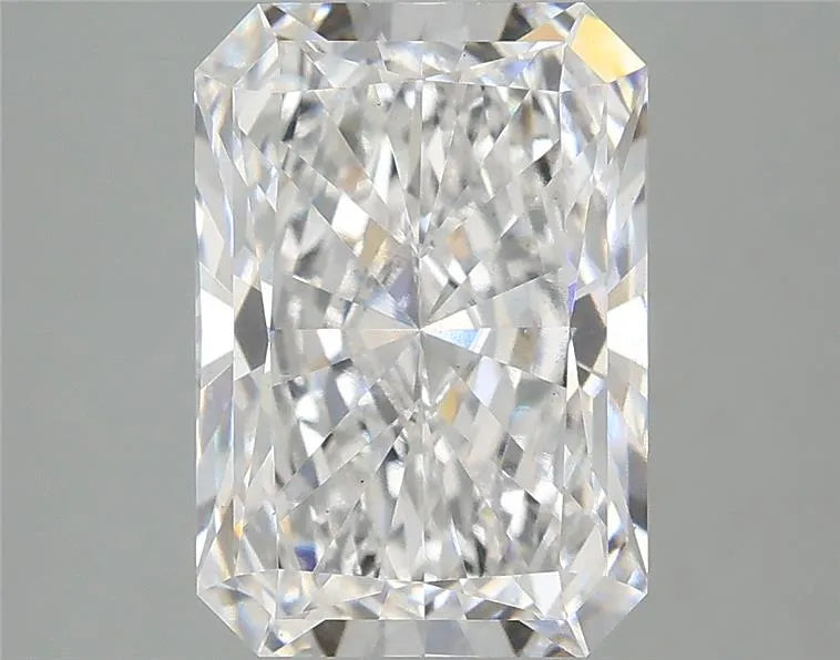 4.08ct Radiant Lab Grown Diamond (Colour D, Clarity VS2, IGI Certified)