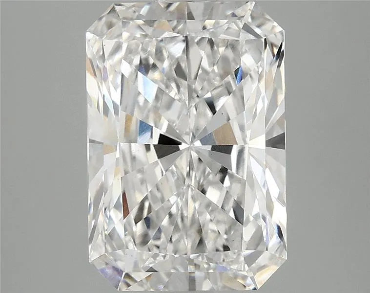 4.08ct Radiant Lab Grown Diamond (Colour D, Clarity VS2, IGI Certified)