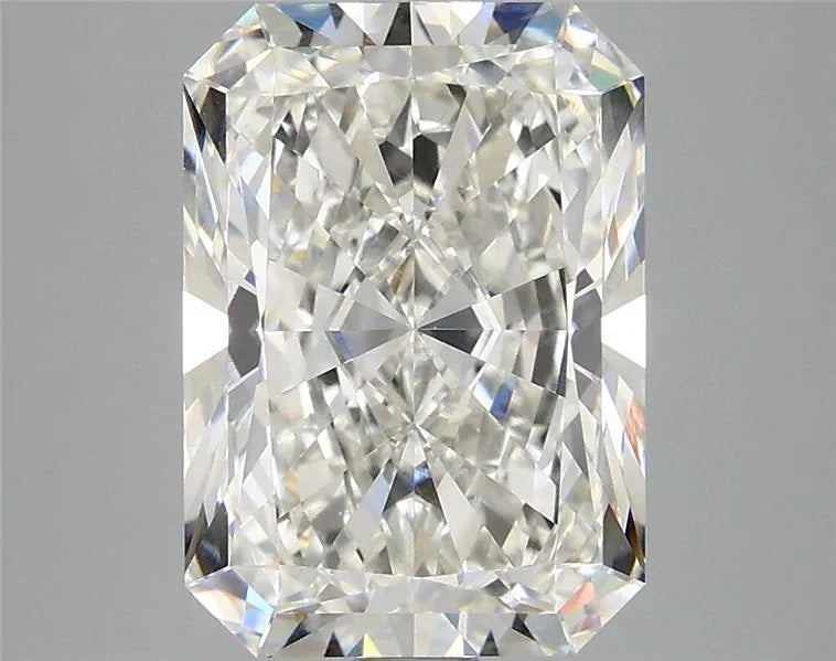 4.08ct Radiant Lab Grown Diamond (Colour F, Clarity VVS2, IGI Certified)