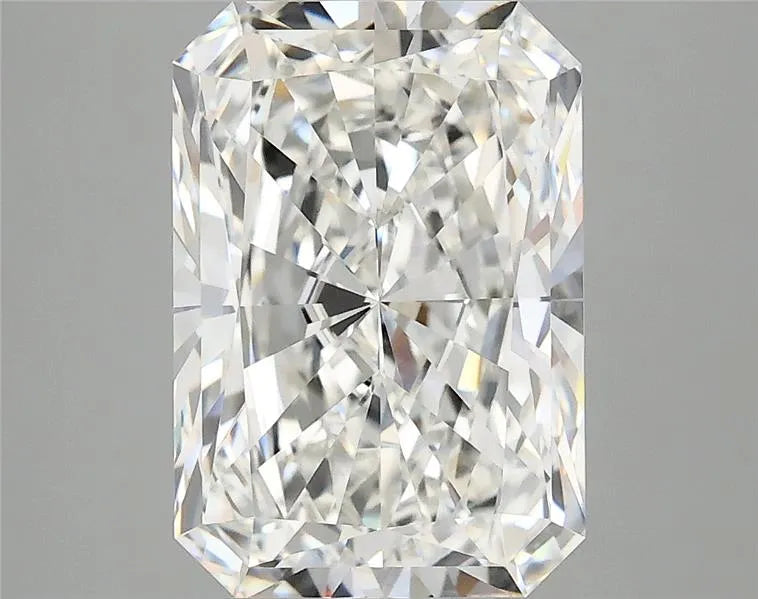 4.08ct Radiant Lab Grown Diamond (Colour F, Clarity VVS2, IGI Certified)