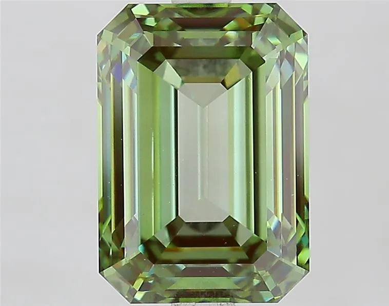 4.09ct Emerald Lab Grown Diamond (Colour Fancy Vivid Green, Clarity VVS2, IGI Certified)
