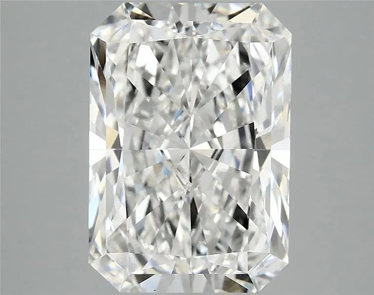 4.09ct Radiant Lab Grown Diamond (Colour E, Clarity VS1, IGI Certified)