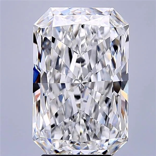 4.09ct Radiant Lab Grown Diamond (Colour E, Clarity VVS2, IGI Certified)