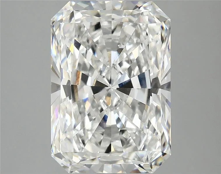 4.09ct Radiant Lab Grown Diamond (Colour F, Clarity VS1, IGI Certified)