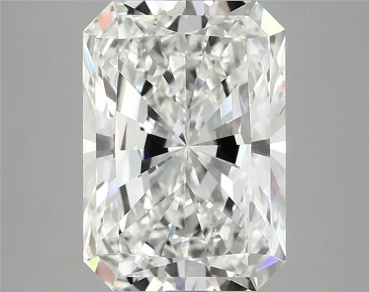 4.09ct Radiant Lab Grown Diamond (Colour F, Clarity VVS2, IGI Certified)