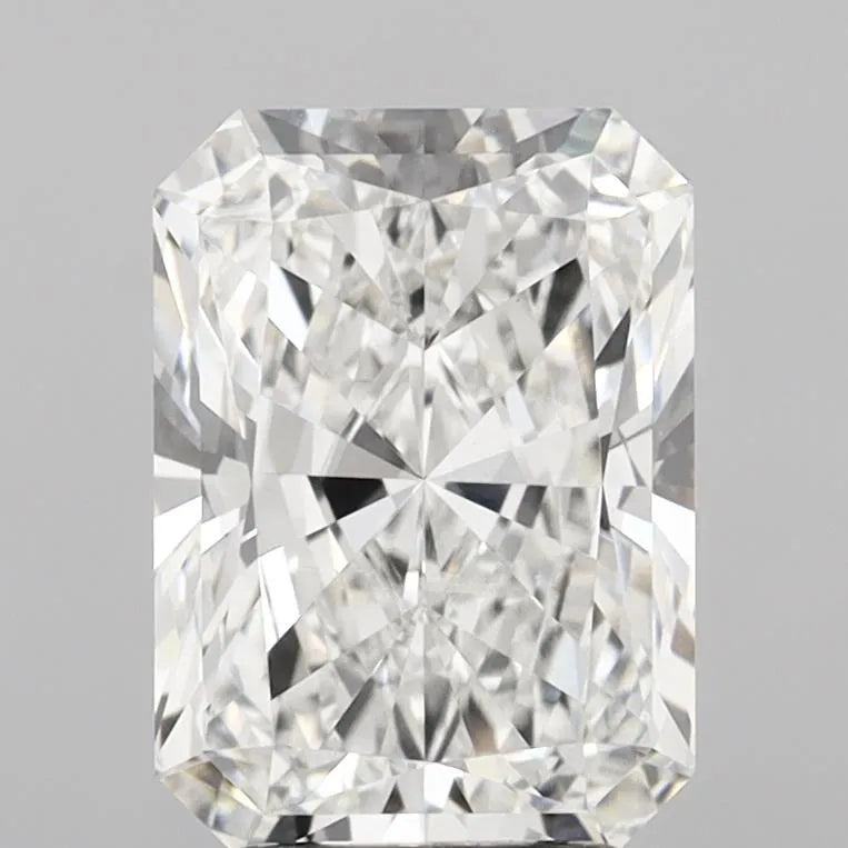 4.09ct Radiant Lab Grown Diamond (Colour F, Clarity VVS2, IGI Certified)