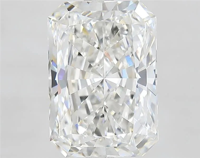 4.09ct Radiant Lab Grown Diamond (Colour F, Clarity VVS2, IGI Certified)
