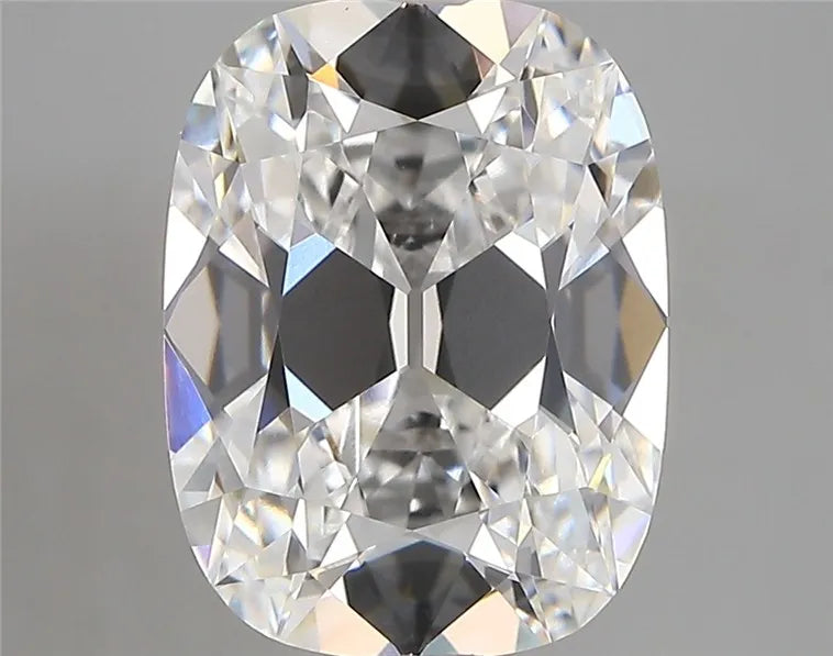 4.10ct Cushion modified Lab Grown Diamond (Colour E, Clarity VVS2, IGI Certified)