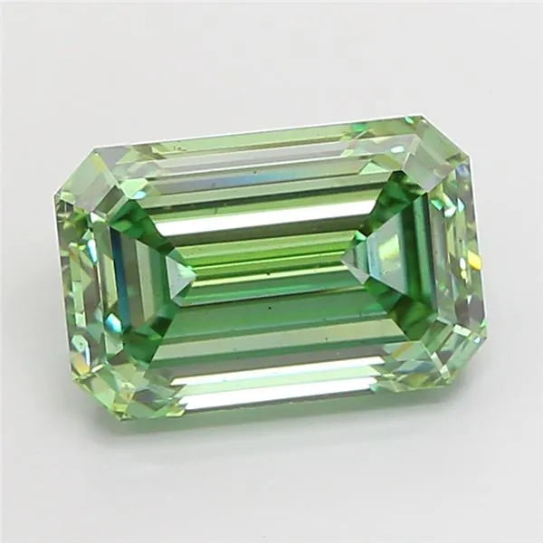 4.10ct Emerald Lab Grown Diamond (Colour Fancy Vivid Green, Clarity VS2, IGI Certified)