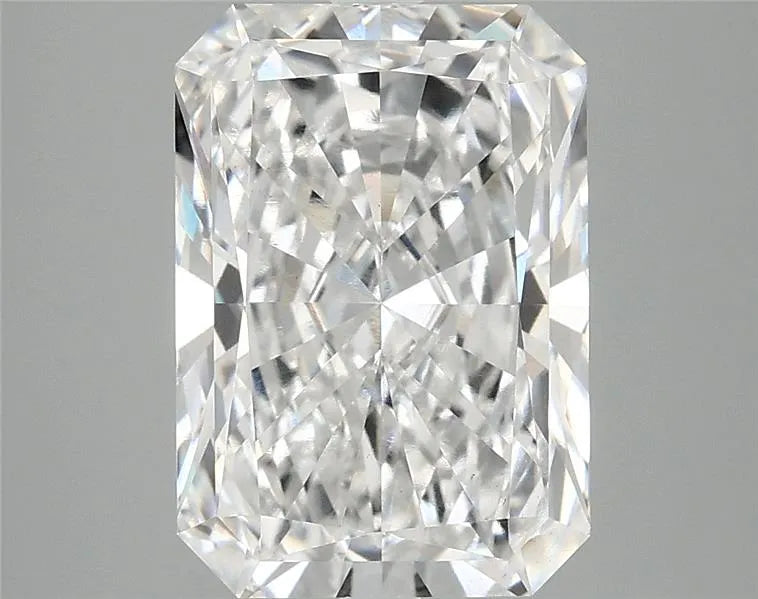 4.10ct Radiant Lab Grown Diamond (Colour E, Clarity VS1, IGI Certified)