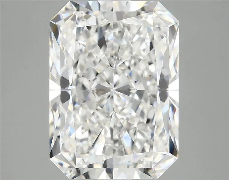 4.10ct Radiant Lab Grown Diamond (Colour E, Clarity VVS2, IGI Certified)