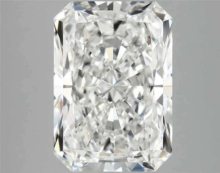 4.10ct Radiant Lab Grown Diamond (Colour F, Clarity VVS2, IGI Certified)
